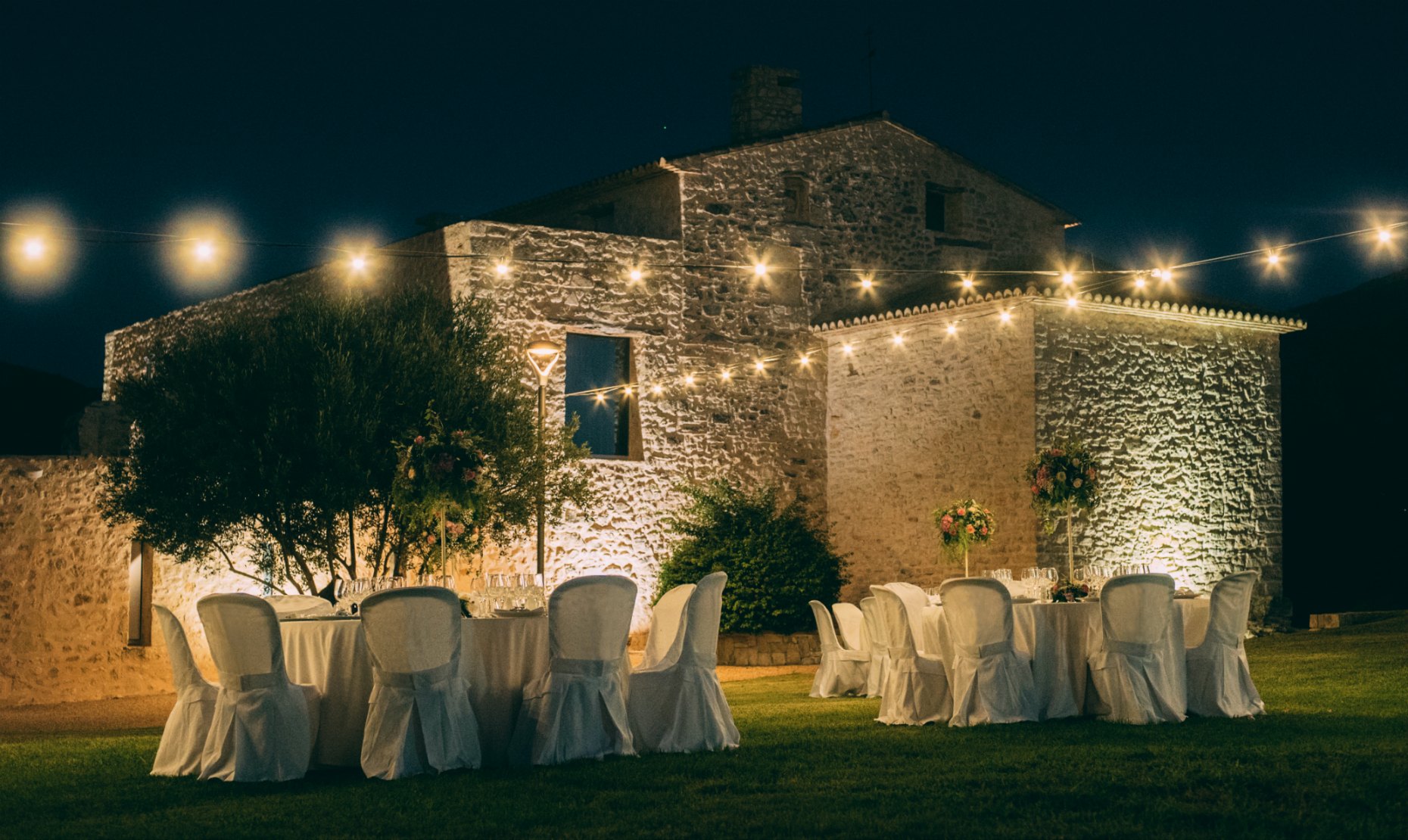 Beginner’s Guide on Different Spain Wedding Venues. Photo Casa Benigalip