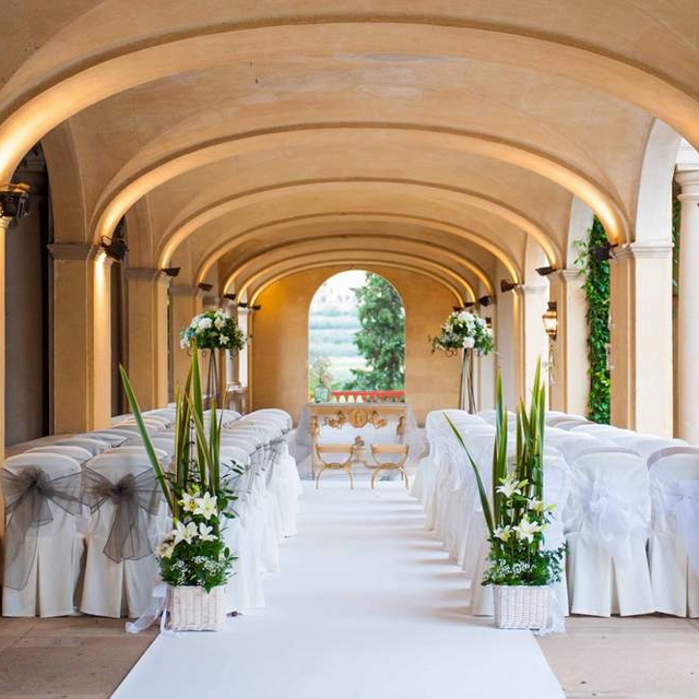 Beginner's guide to a destination wedding in Spain