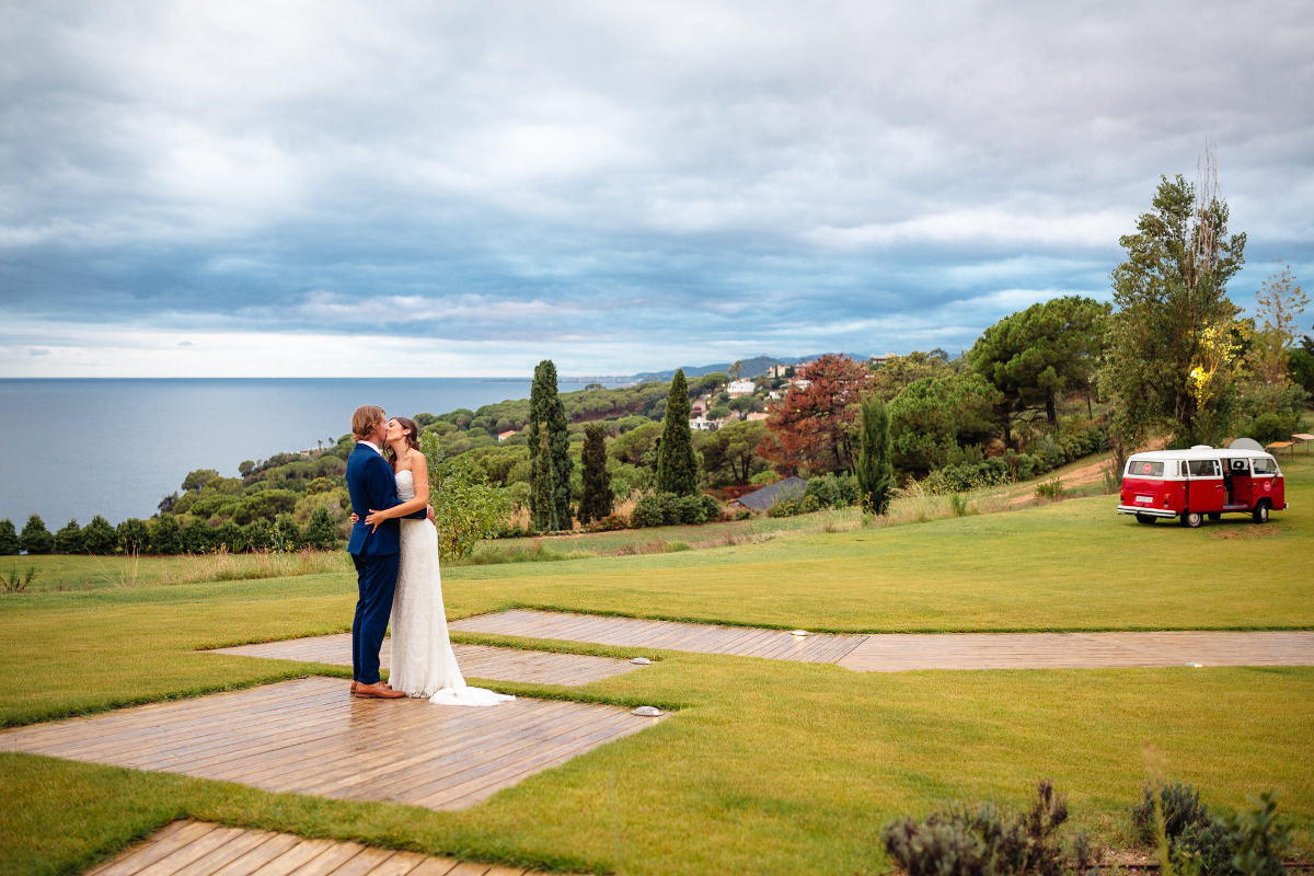 Top 4 Dreamy Spanish Wedding Locations. Photo by Cala Gran