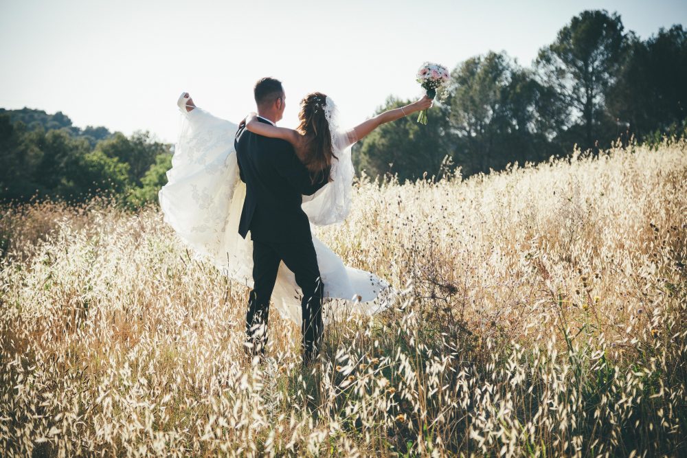 6 International destination wedding details you can't forget. Photo by Jordi Tudela