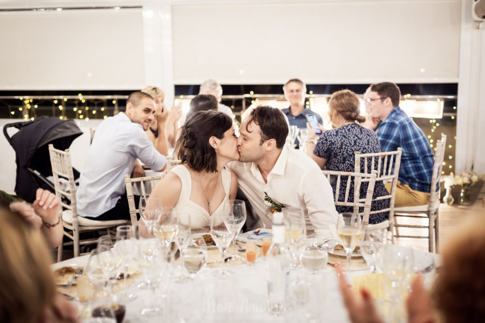 The right way to seat your wedding guests at a singles table. Photo by Monica Vidal