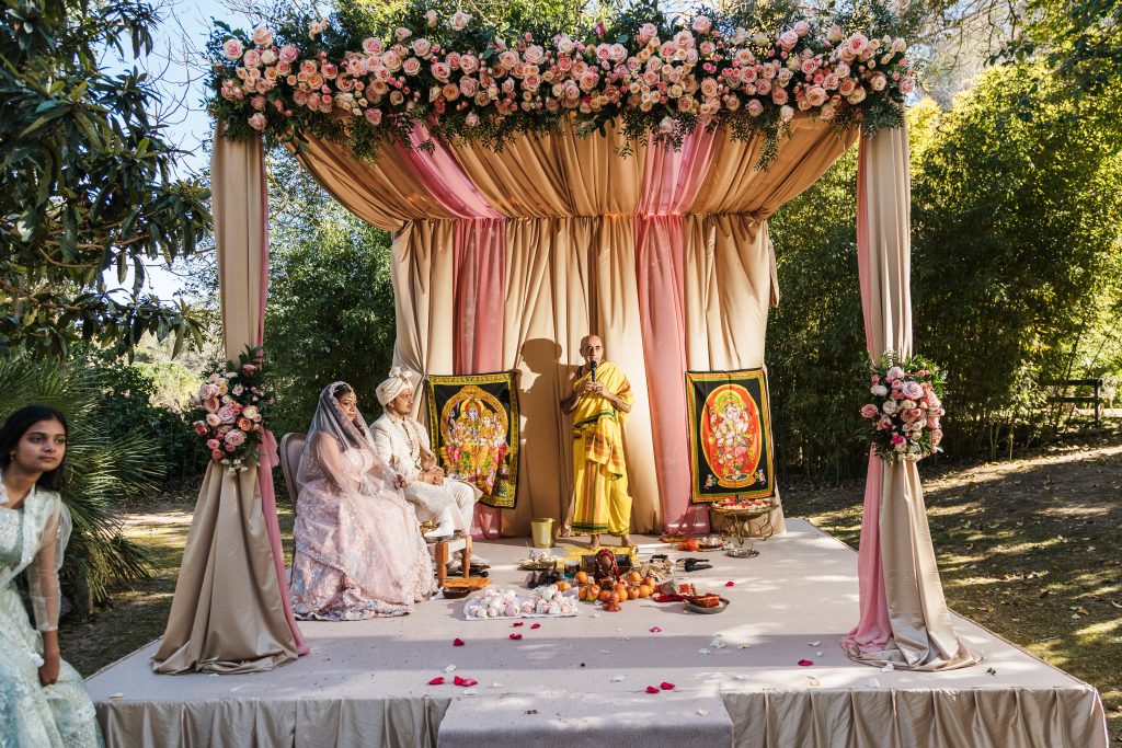 Planning an Indian wedding in Spain? We specialise in Hindu celebrations across Barcelona, Ibiza, Marbella and beyond. Full planning & Indian catering.